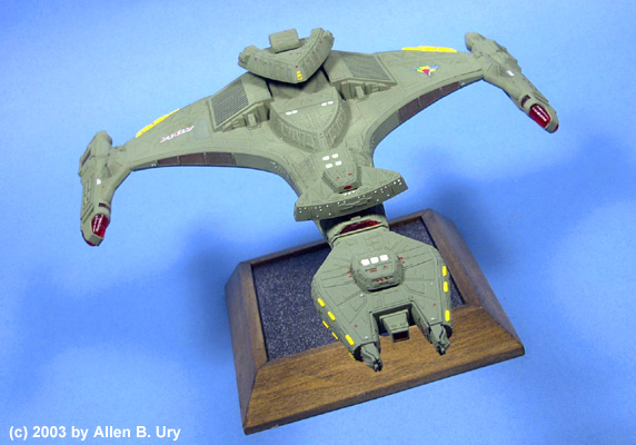 Klingon V'orcha-Class Battle Cruiser 1:1400 Model Kit by AMT/Ertl